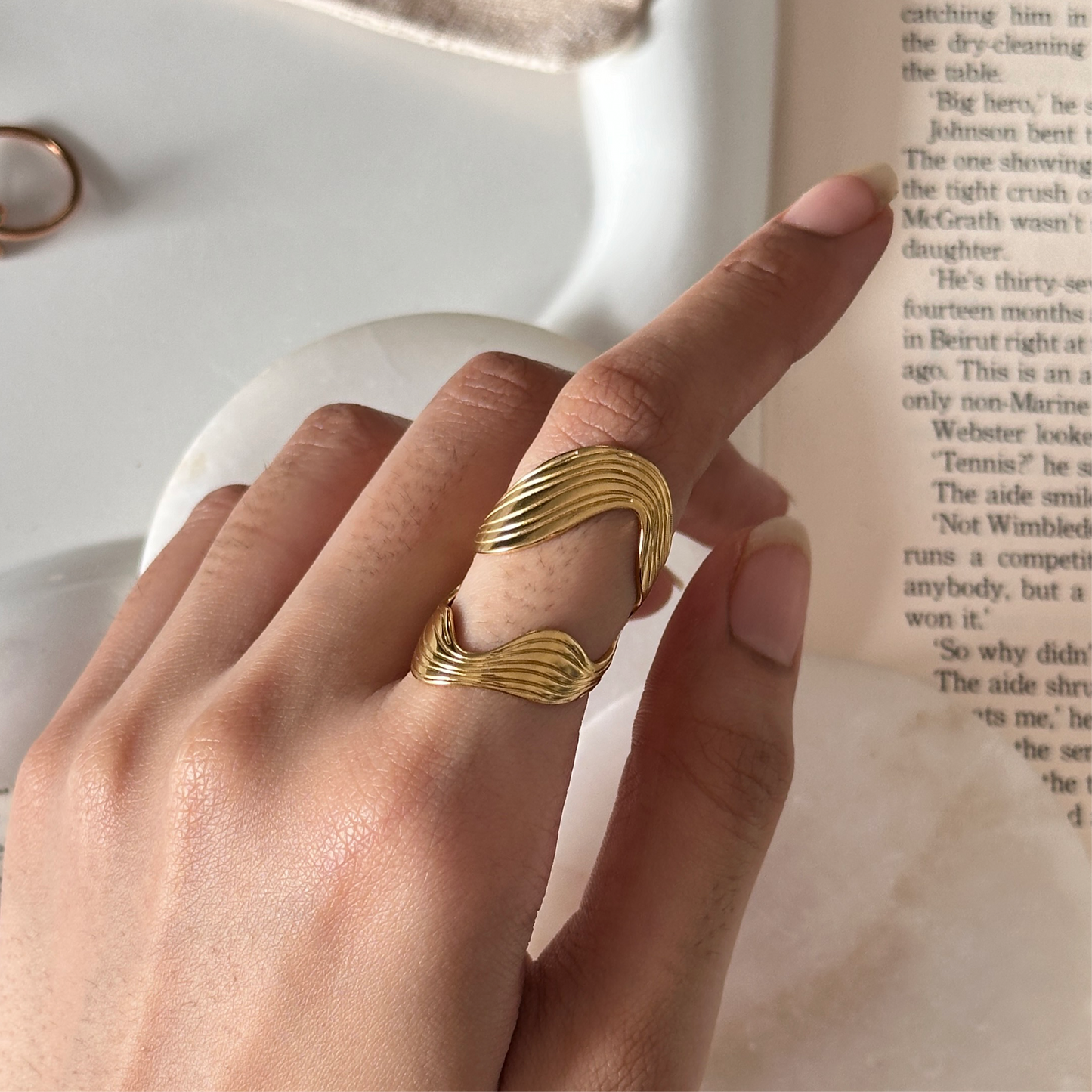 Waves of gold ring